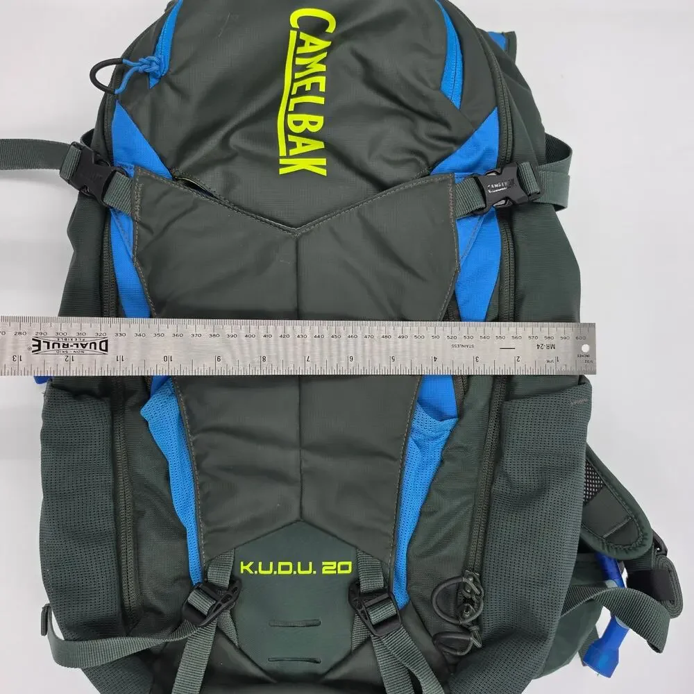 CamelBak KUDU Protector 20 MTB Hydration Backpack Spine Armor Green Blue EUC M-L